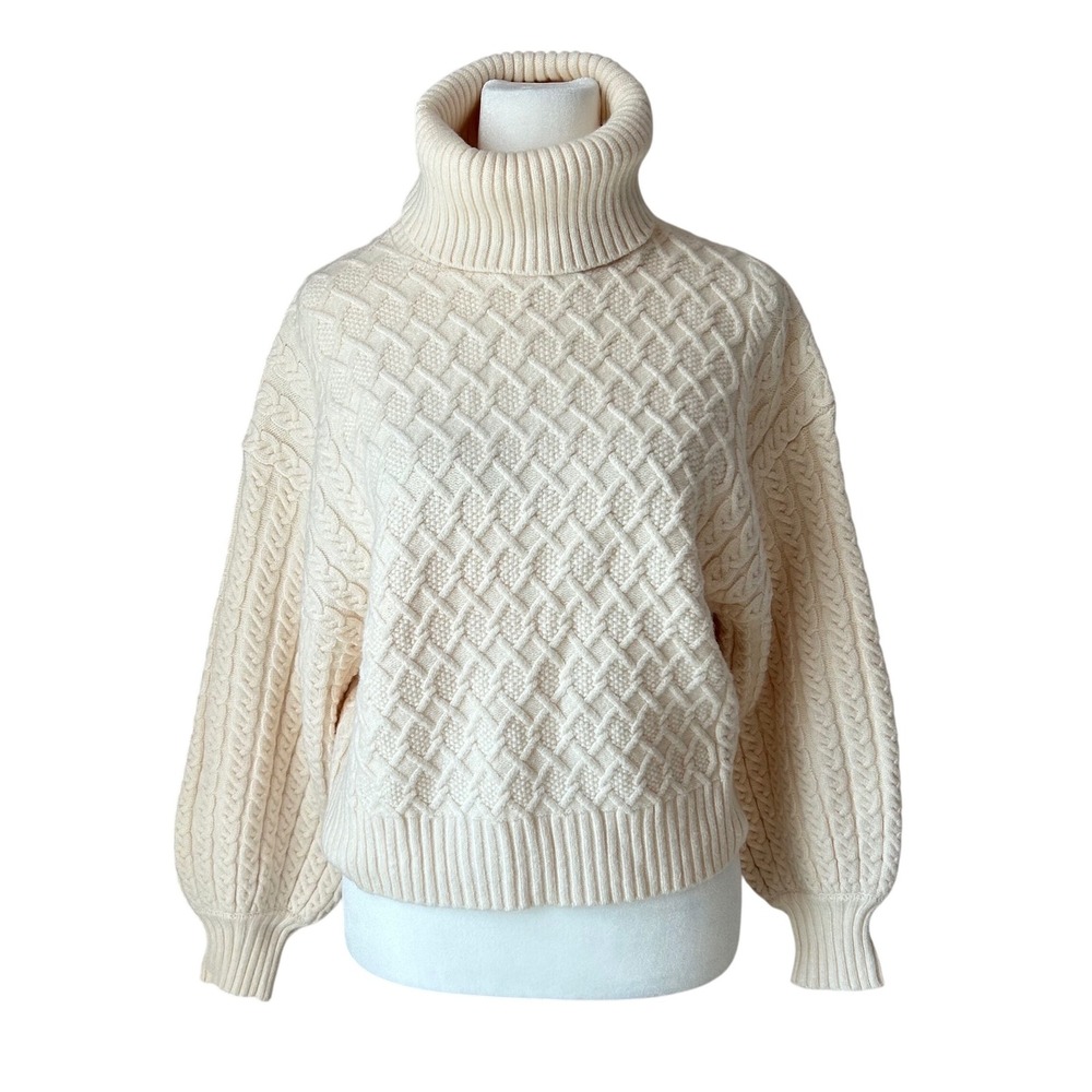 Truth by Republic boxy cropped cable knit sweater cream ivory turtle neck XS